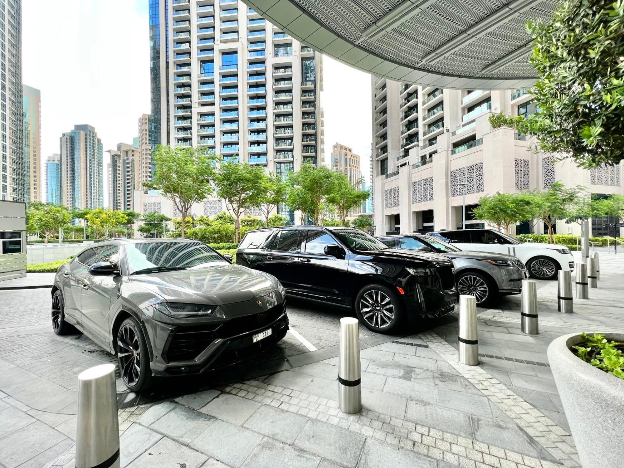 Downtown Luxury - Stunning Burj Khalifa & Sea View - 5 Minutes Walk To Dubai Mall Exterior foto