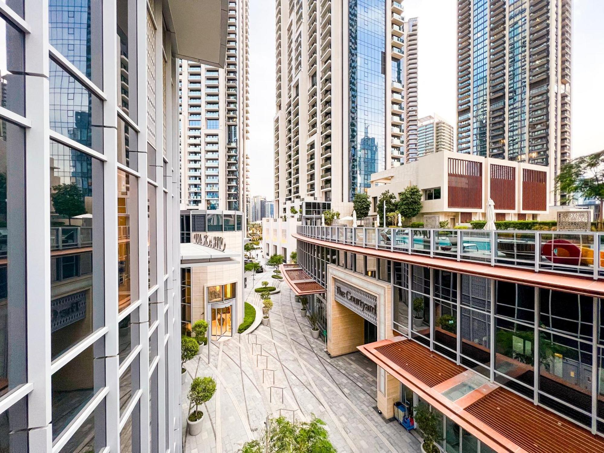 Downtown Luxury - Stunning Burj Khalifa & Sea View - 5 Minutes Walk To Dubai Mall Exterior foto